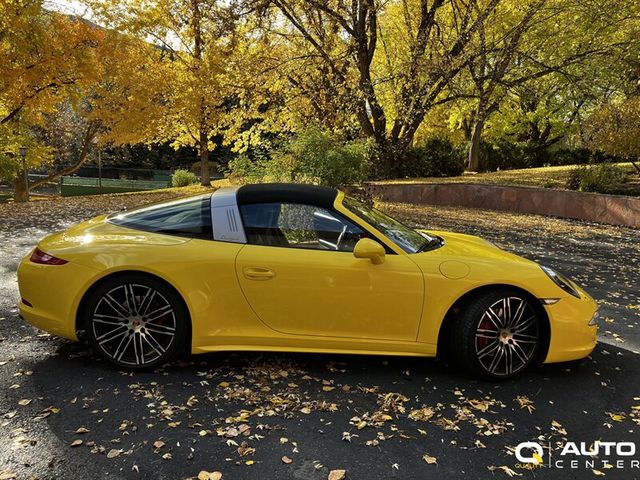 2015 Porsche 911 4S