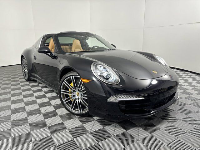 2015 Porsche 911 4S