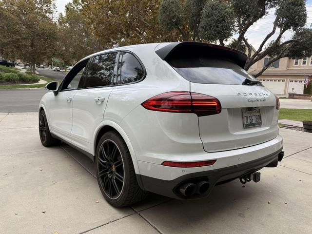 2015 Porsche Cayenne Turbo