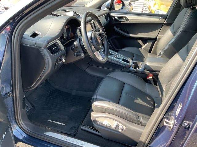 2015 Porsche Macan S