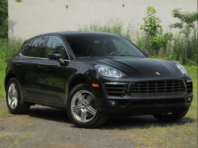 2015 Porsche Macan S