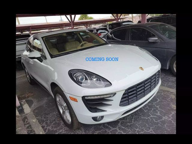 2015 Porsche Macan S