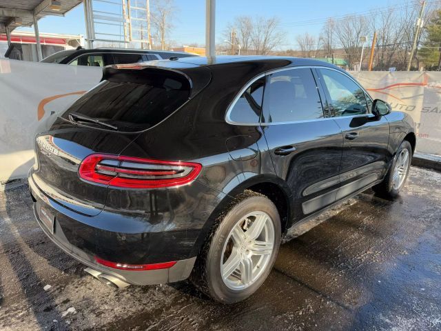 2015 Porsche Macan S