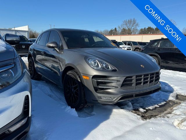 2015 Porsche Macan Turbo