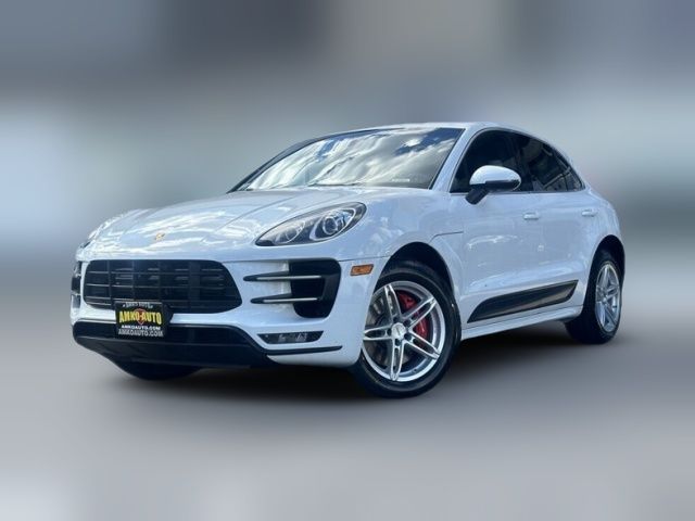 2015 Porsche Macan Turbo