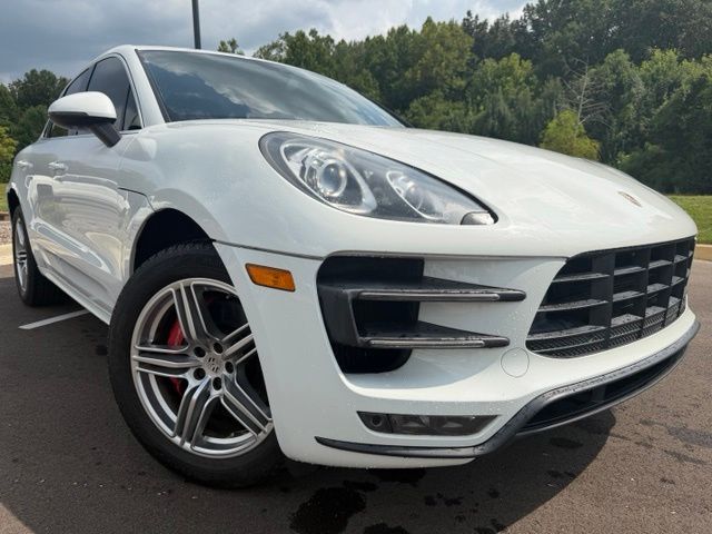 2015 Porsche Macan Turbo