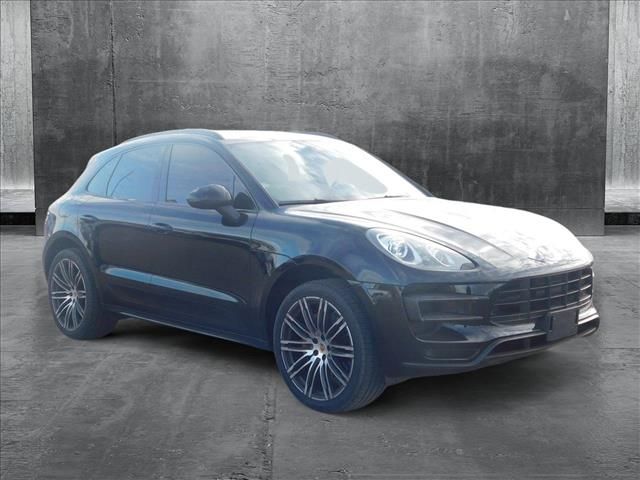 2015 Porsche Macan Turbo