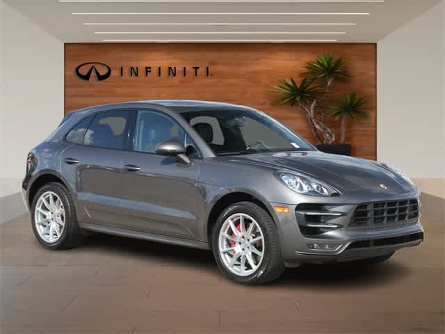 2015 Porsche Macan Turbo