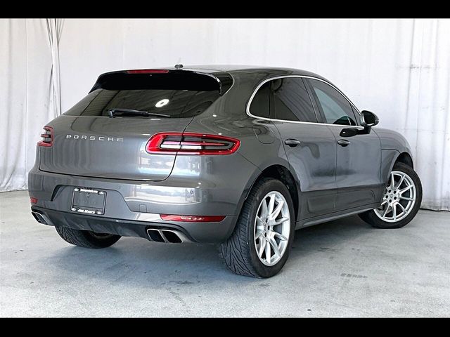 2015 Porsche Macan Turbo