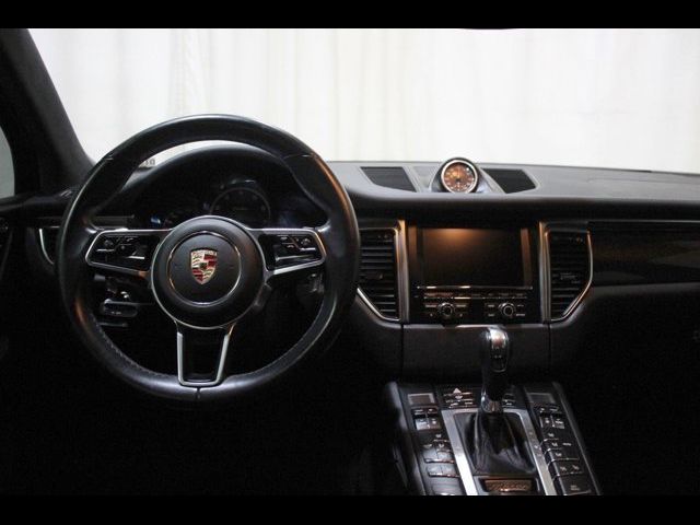 2015 Porsche Macan Turbo