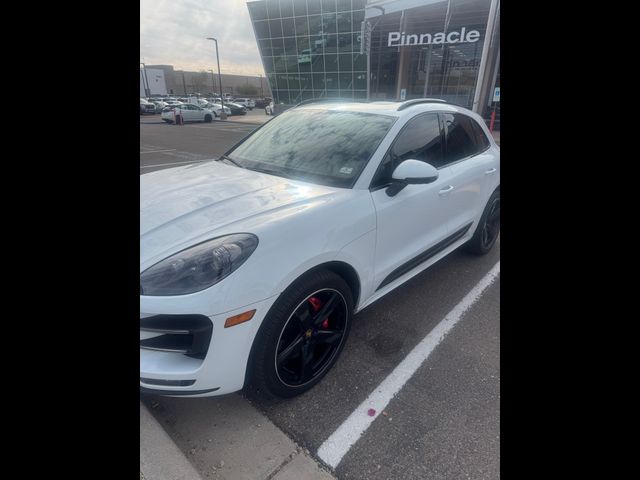 2015 Porsche Macan Turbo