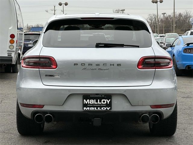 2015 Porsche Macan Turbo