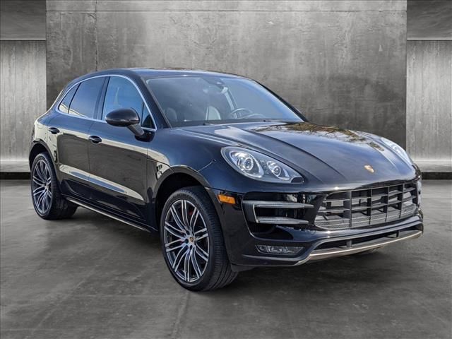 2015 Porsche Macan Turbo