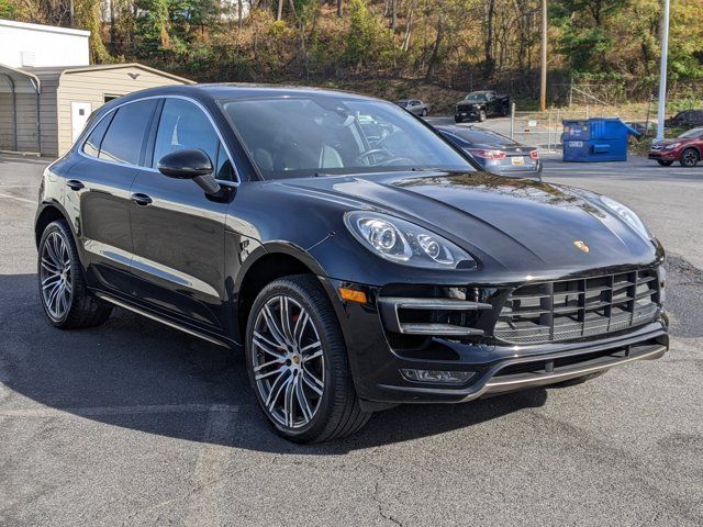 2015 Porsche Macan Turbo