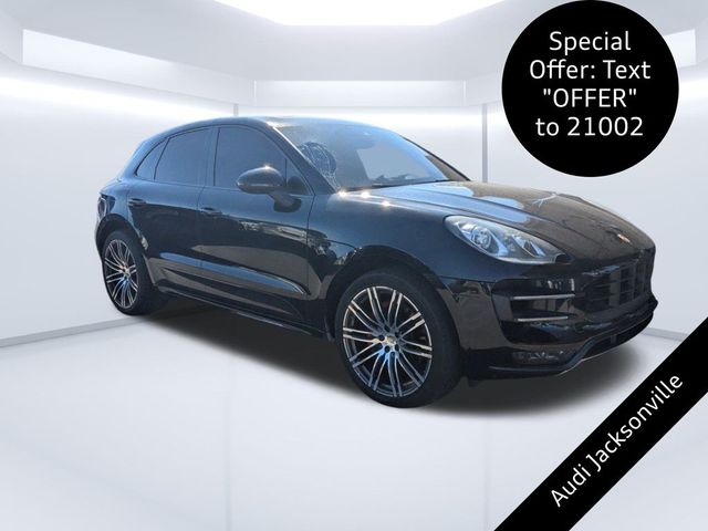 2015 Porsche Macan Turbo