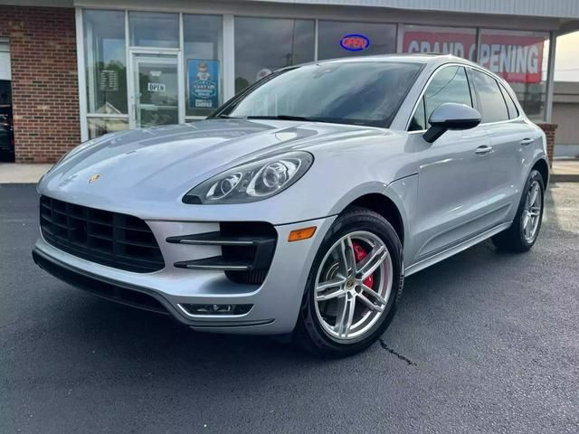 2015 Porsche Macan Turbo