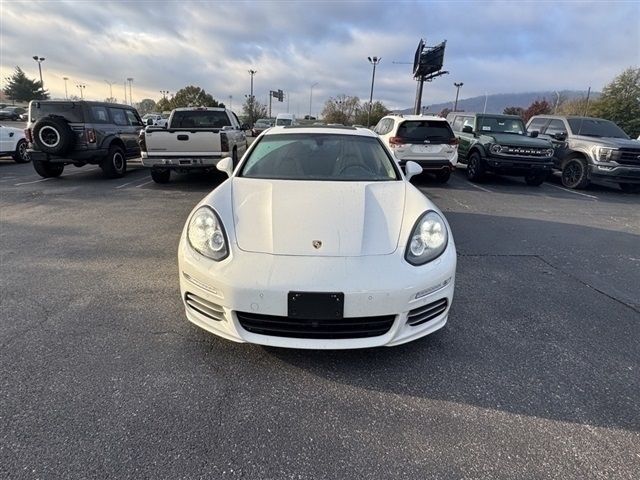 2015 Porsche Panamera 