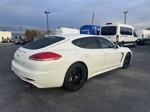 2015 Porsche Panamera 