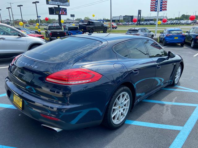 2015 Porsche Panamera 4