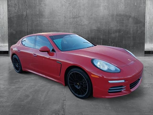 2015 Porsche Panamera 4