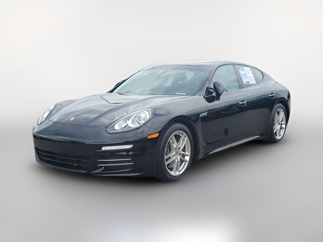 2015 Porsche Panamera 4