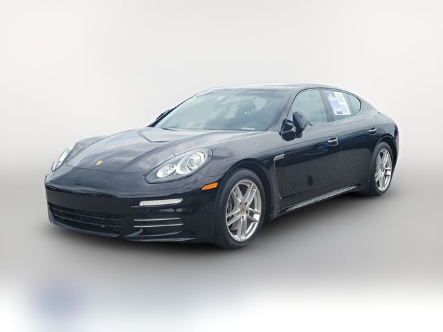 2015 Porsche Panamera 4