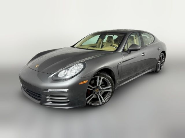 2015 Porsche Panamera 4