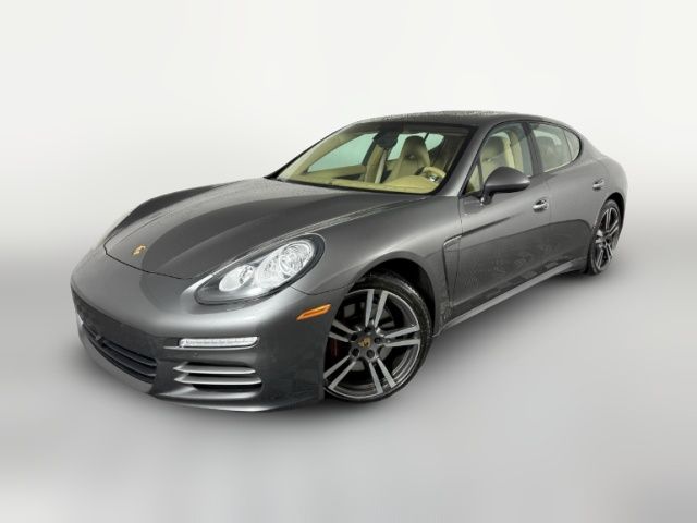 2015 Porsche Panamera 4