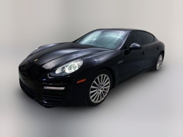 2015 Porsche Panamera 4