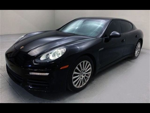 2015 Porsche Panamera 4