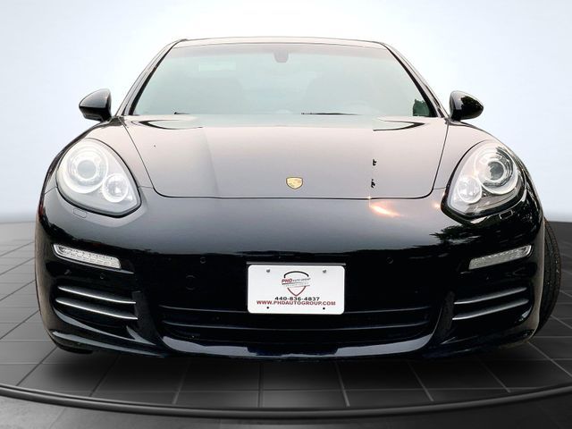 2015 Porsche Panamera 4