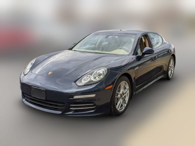2015 Porsche Panamera 4