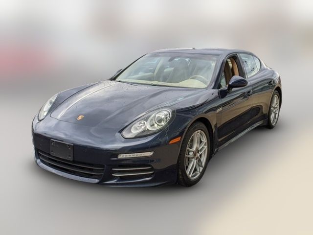 2015 Porsche Panamera 4