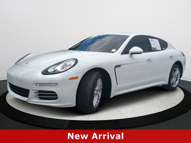 2015 Porsche Panamera 4