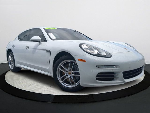 2015 Porsche Panamera 4