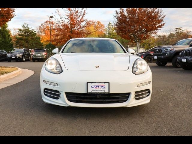2015 Porsche Panamera 4