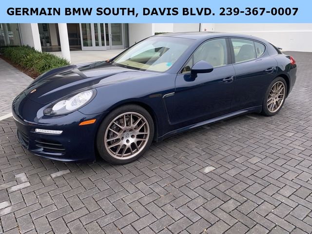 2015 Porsche Panamera 4