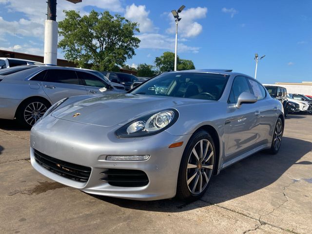 2015 Porsche Panamera 4