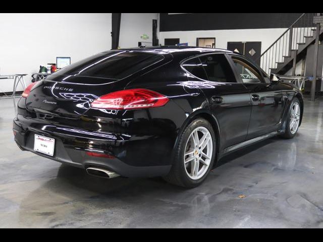 2015 Porsche Panamera 4