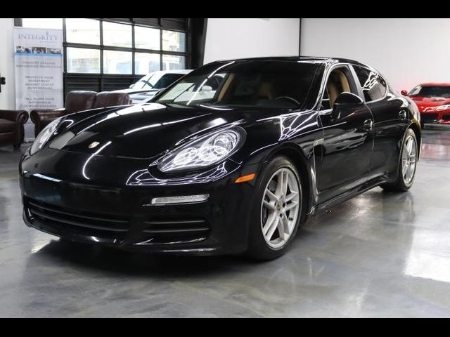 2015 Porsche Panamera 4