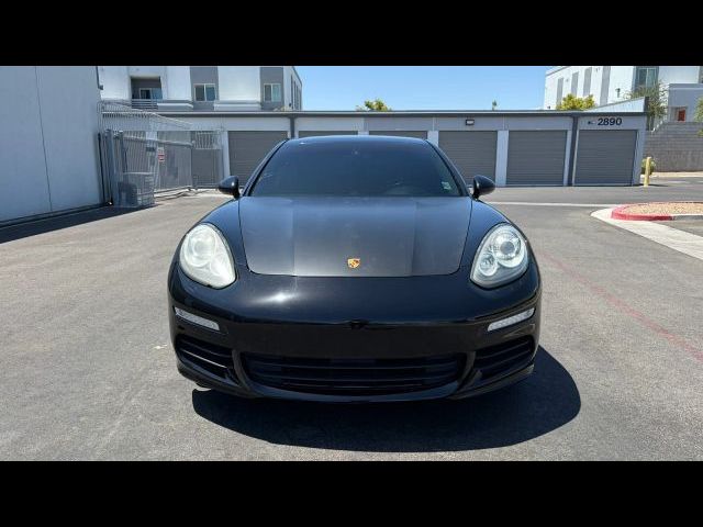 2015 Porsche Panamera 4