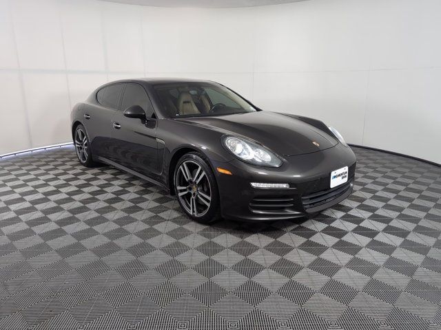 2015 Porsche Panamera Base