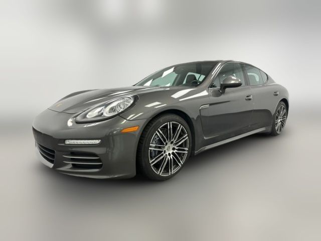 2015 Porsche Panamera 4