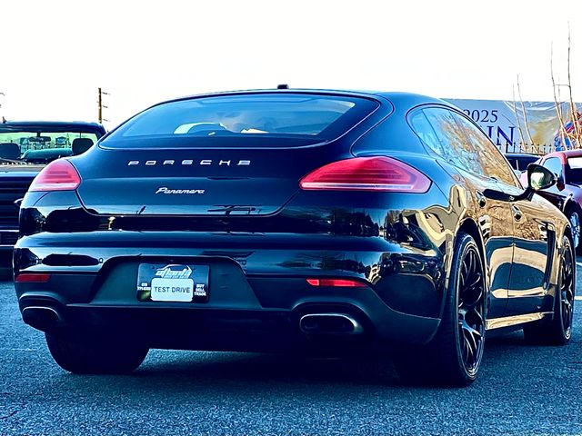 2015 Porsche Panamera 4