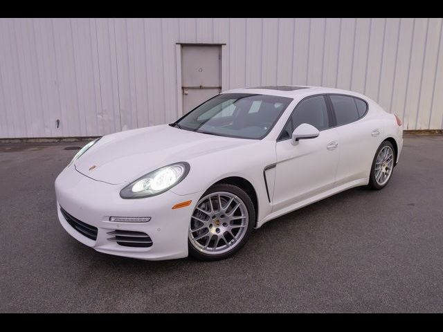 2015 Porsche Panamera 4