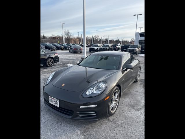 2015 Porsche Panamera 4