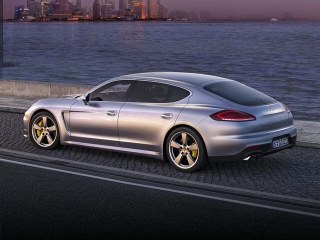 2015 Porsche Panamera 