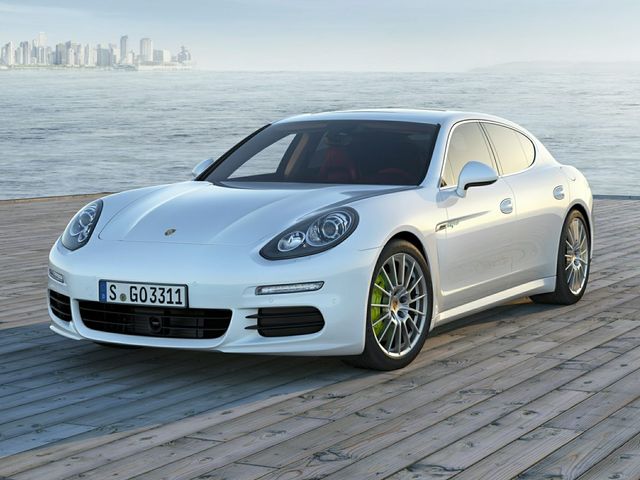 2015 Porsche Panamera 