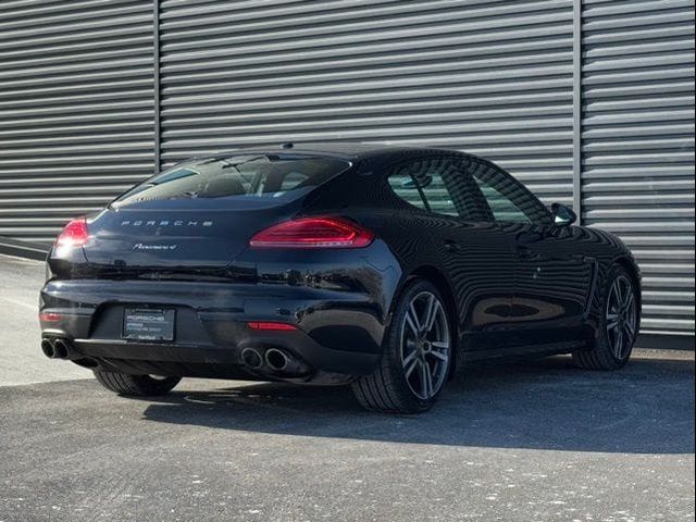 2015 Porsche Panamera 