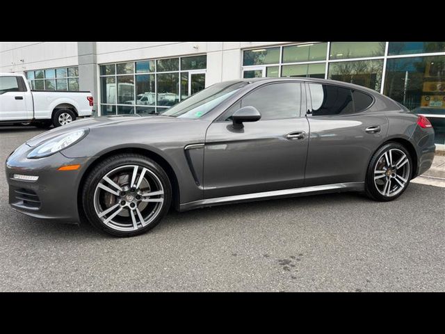 2015 Porsche Panamera 